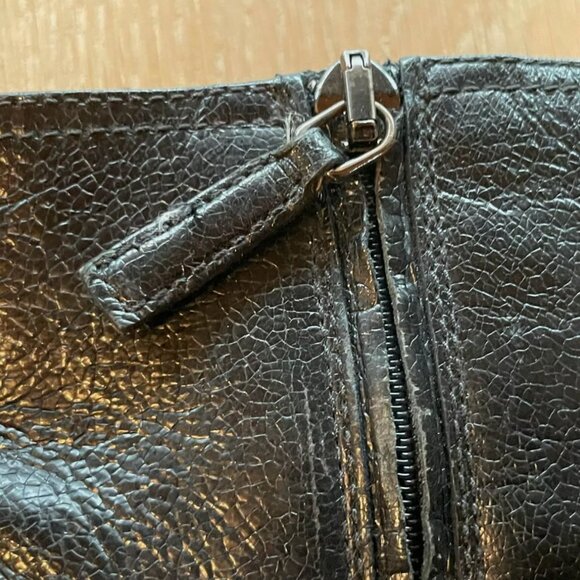 Quirky and cool Prada boots! 35 - Picture 3 of 9